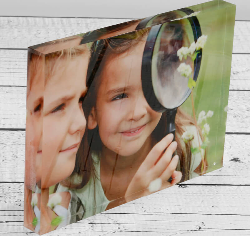 Photo of two girs printed on an acrylic block