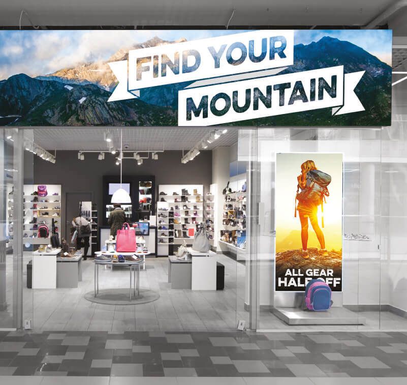 montra de loja que mostra diferentes opções de merchandising visual