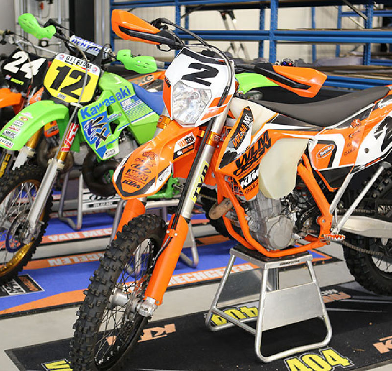 Machines for Printing Vehicle Graphics, Wraps and Stickers | Roland DG