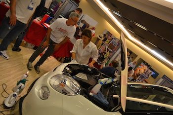 Roland Experience Day. Wrapping in corso