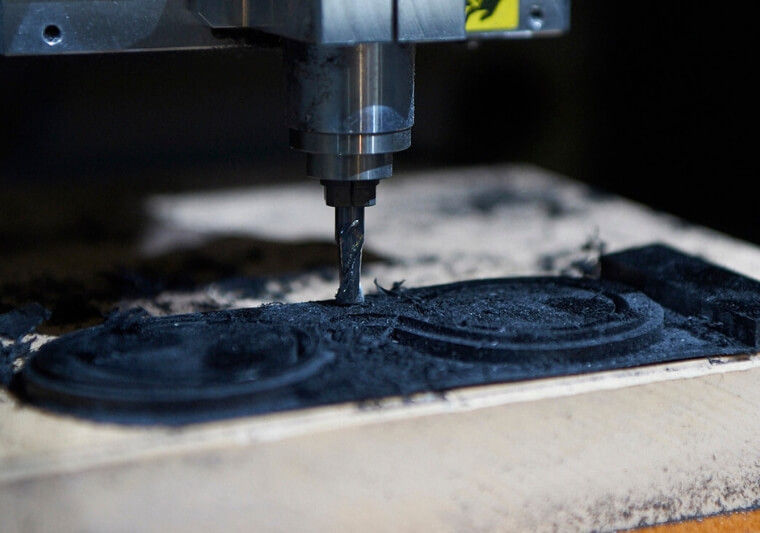 Bespoke eyewear milled from an acetate sheet