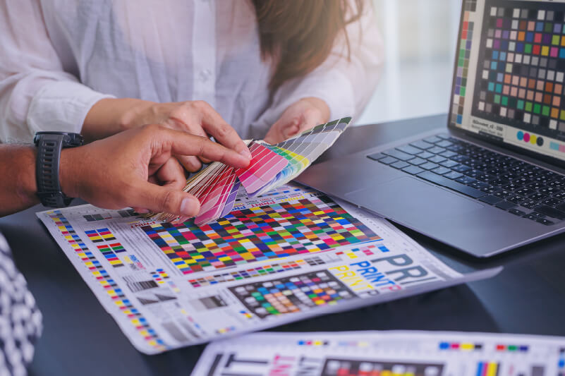 Matching colours accurately with digital print