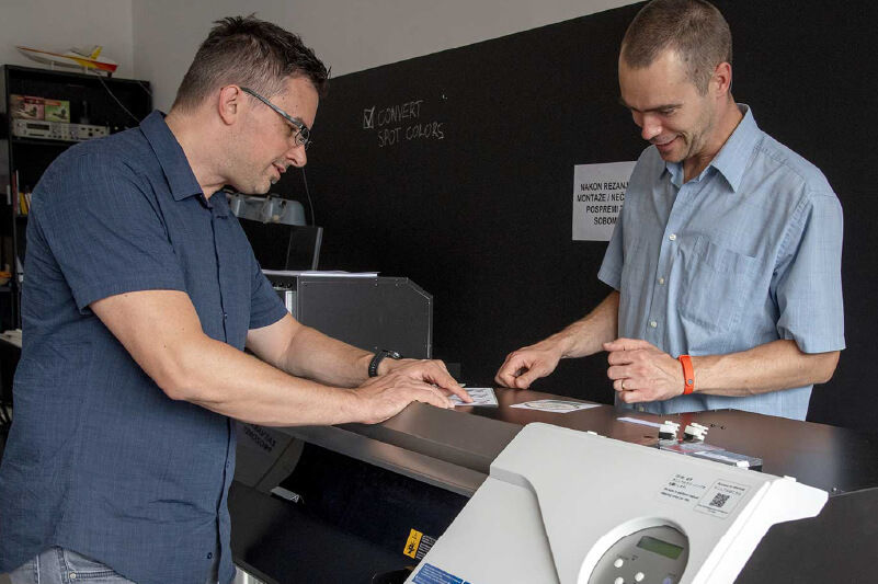 I professionisti dello Studio Kaligraph sperimentano con la stampa digitale