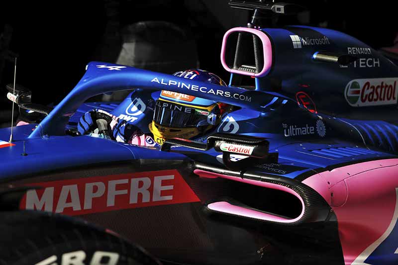 Graphics on the Alpine F1 car printed using Roland DG machines