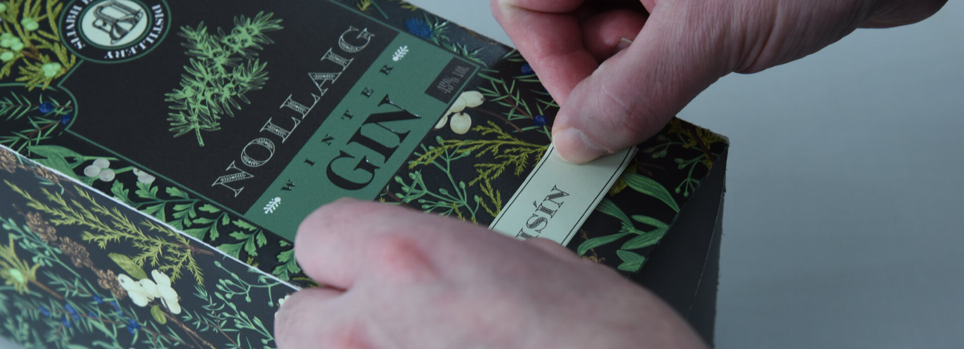 Gros plan sur un packaging personnalisé