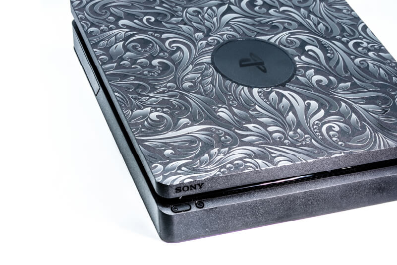 Console de jeux imprimée avec de l’encre CMJN et brillante.