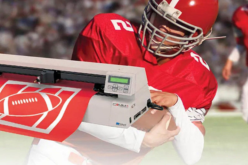 The CAMM-1 PNC-1000 – the world’s first contour cutter 