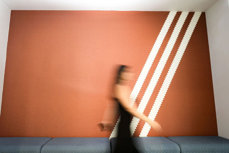 dimenseexperience_Mob EMBO