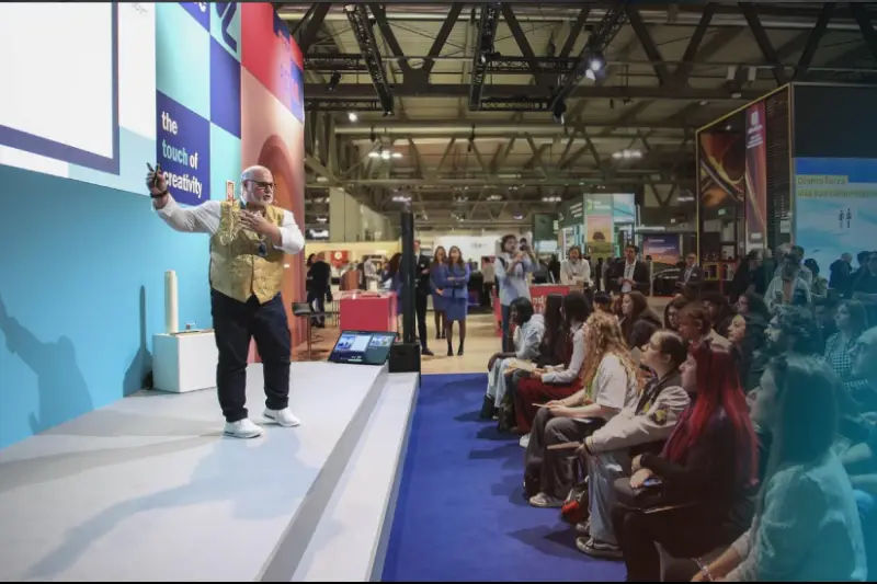 VersaOBJECT CO Series products