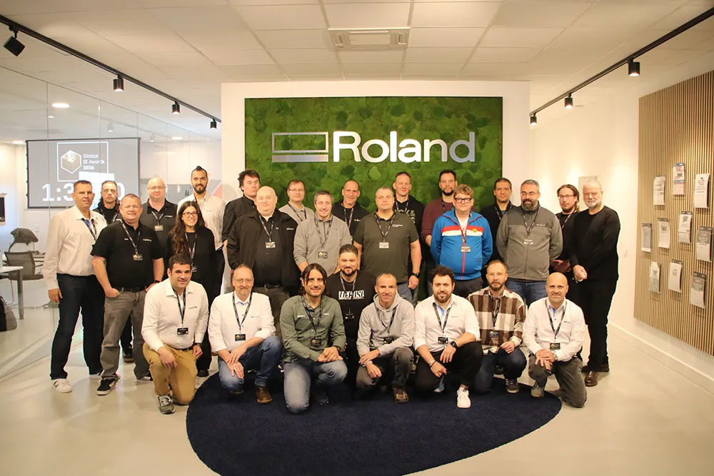 Group photo of the Roland DG technicians proudly selected for this year’s contest.