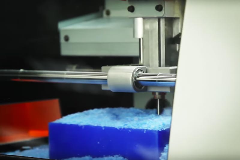 SRM 20 Compact Milling Machine fully enclosed cabinet