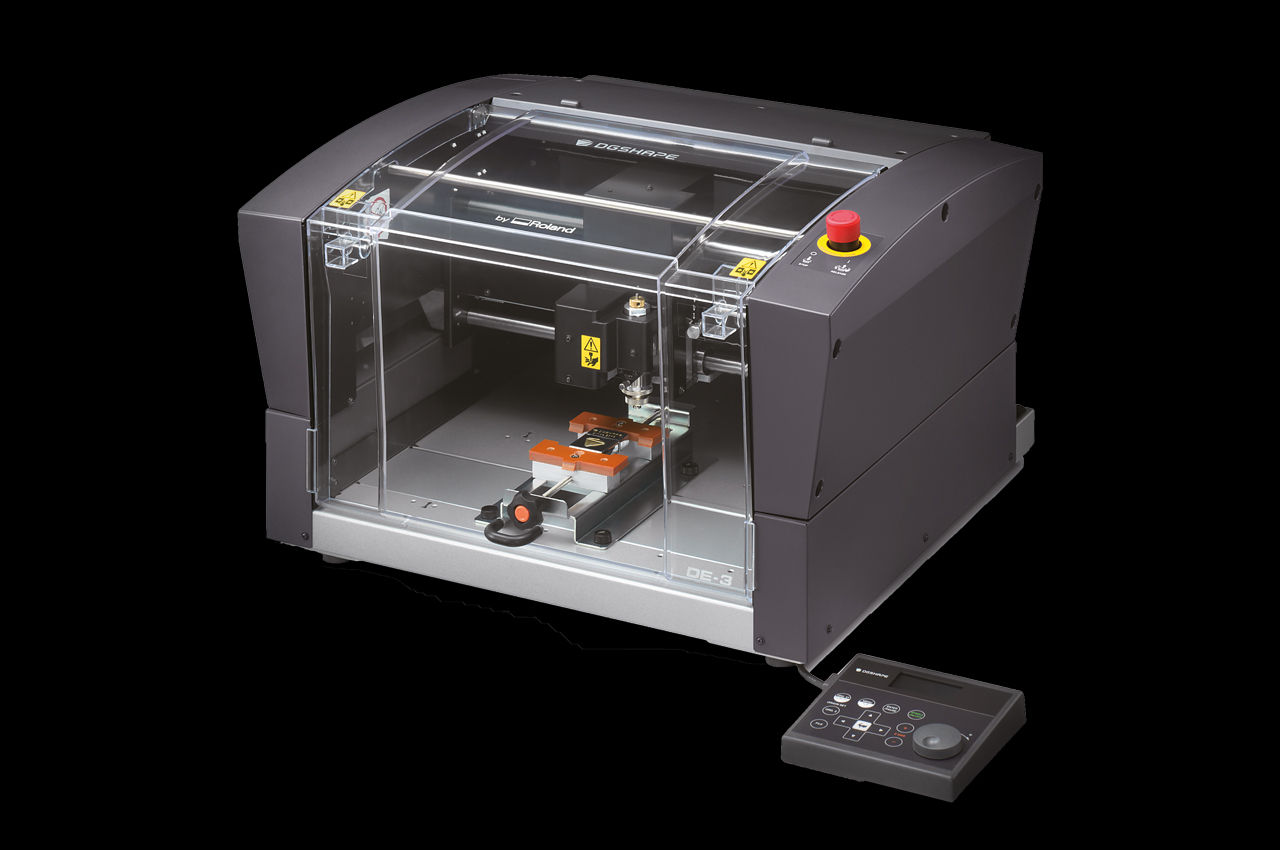 DE-3 desktop graveermachine