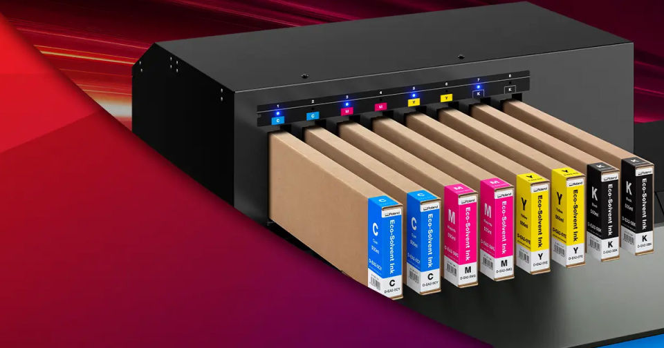 D-EA2 öko-oldószeres CMYK festékkazetták a Roland DGXPRESS ER sorozat nyomtatóihoz, élénk grafikákat és sima színátmeneteket biztosítanak.