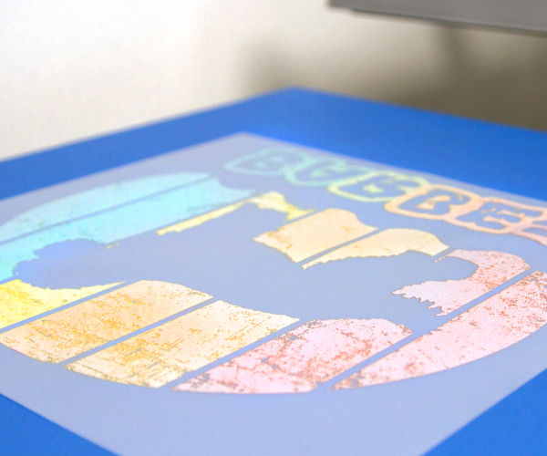 Polvo de fusión bajo prensa de calor